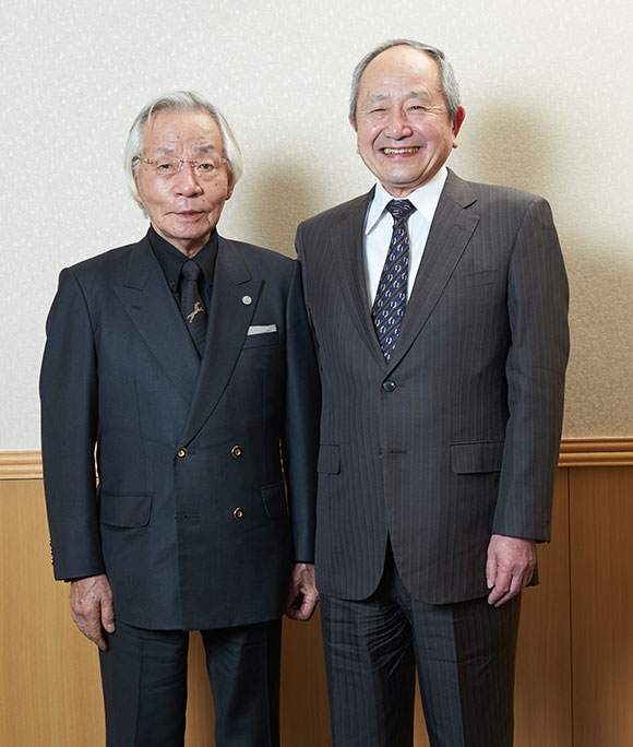 左：松本JOA名誉会長　右：下河辺JOA広報委員長